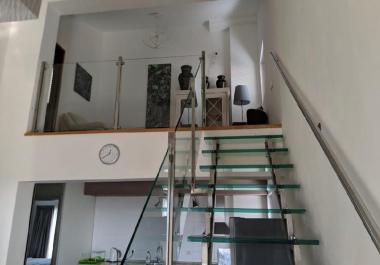 דירת דופלקס 98 מ ' 2 עם נוף פנורמי לים בבודבה.