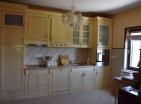 נמכר : Luxury wooden 3 level house 195 m2 in Zhablyak