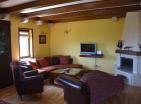 נמכר : Luxury wooden 3 level house 195 m2 in Zhablyak