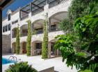 נמכר : Luxury villa in Risan with pool and private boat parking
