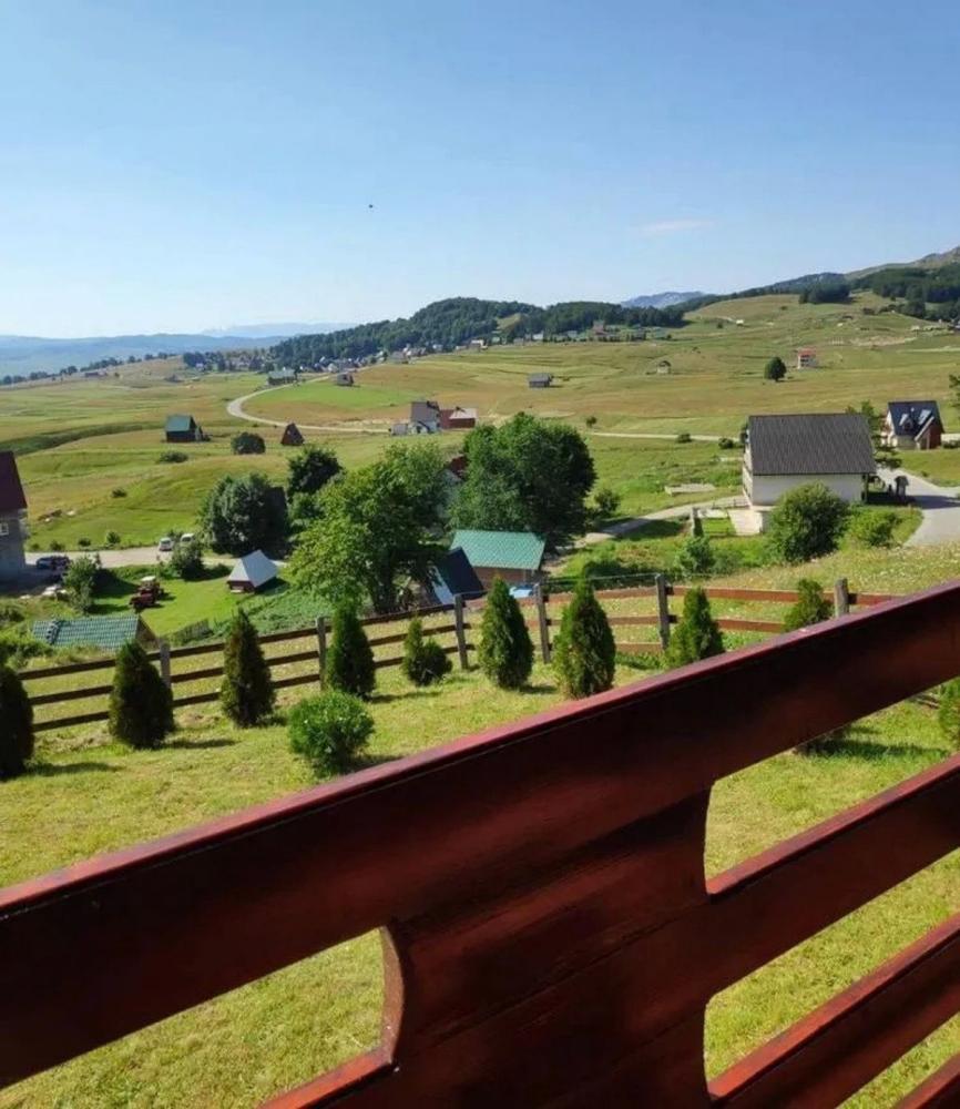 בקתת עץ יופי חדשה 87 מ 2 בית דו קומתי באספבליאק ליד אתר סקי