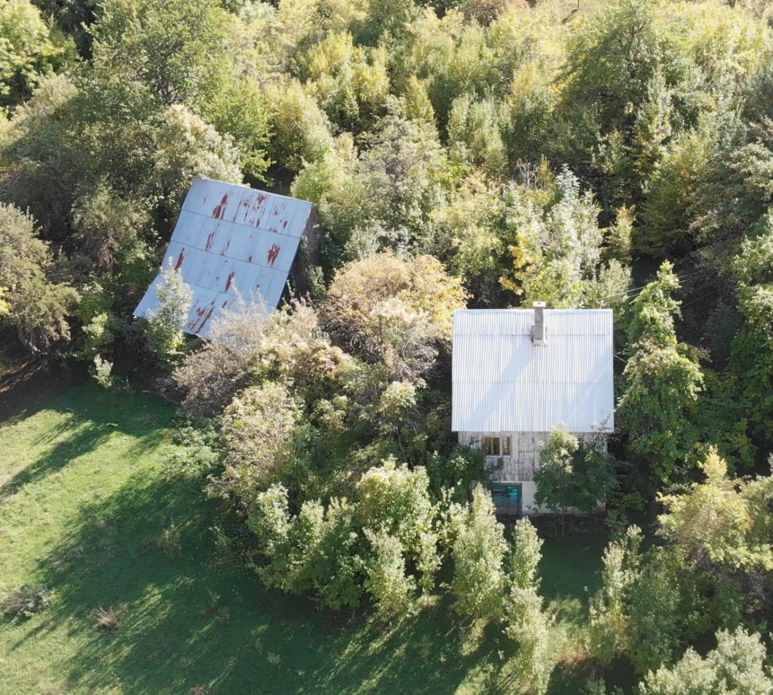 75 מ 2 בית בטסאבליאק, הפארק הלאומי דורמיטור עם חלקת אדמה ענקית